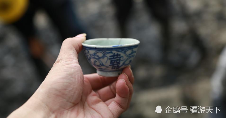 卫河“淘金热”事件真相大揭秘:村民集体摸金挖宝?